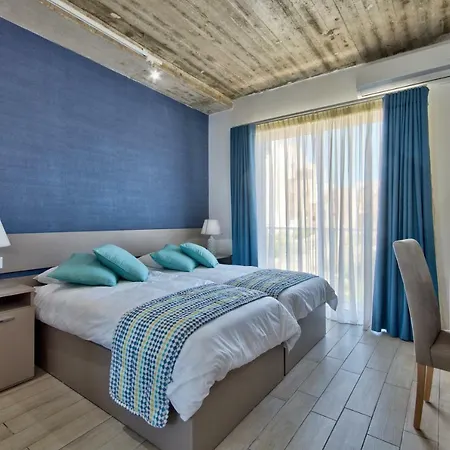 Cozy Hotel